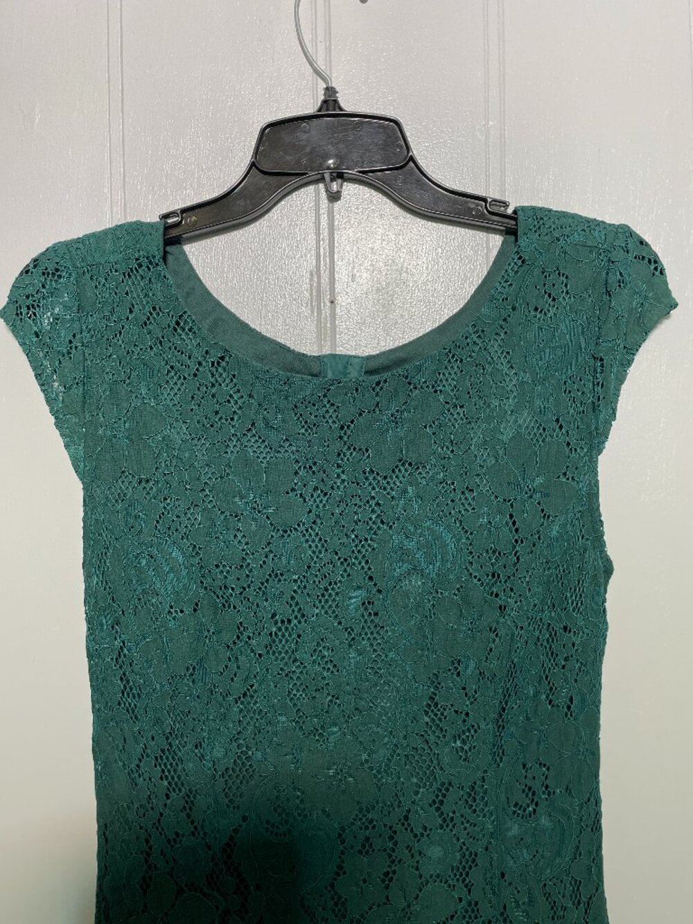 LULU'S Cascading dreams EMERALD FOREST DK GREEN EMBROIDERED LACE GREEN DRESS